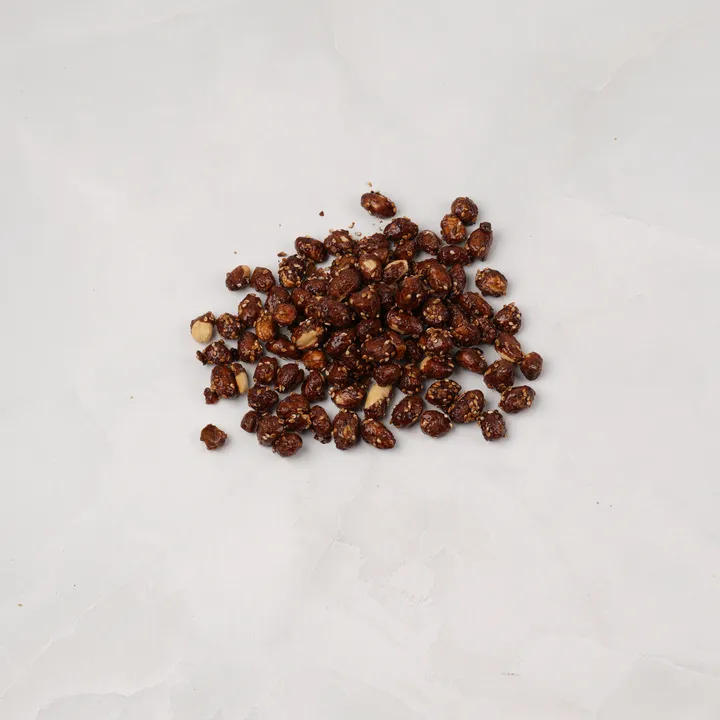 Maní dulce con ajonjolí