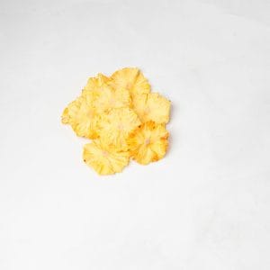 Piña deshidratada entera
